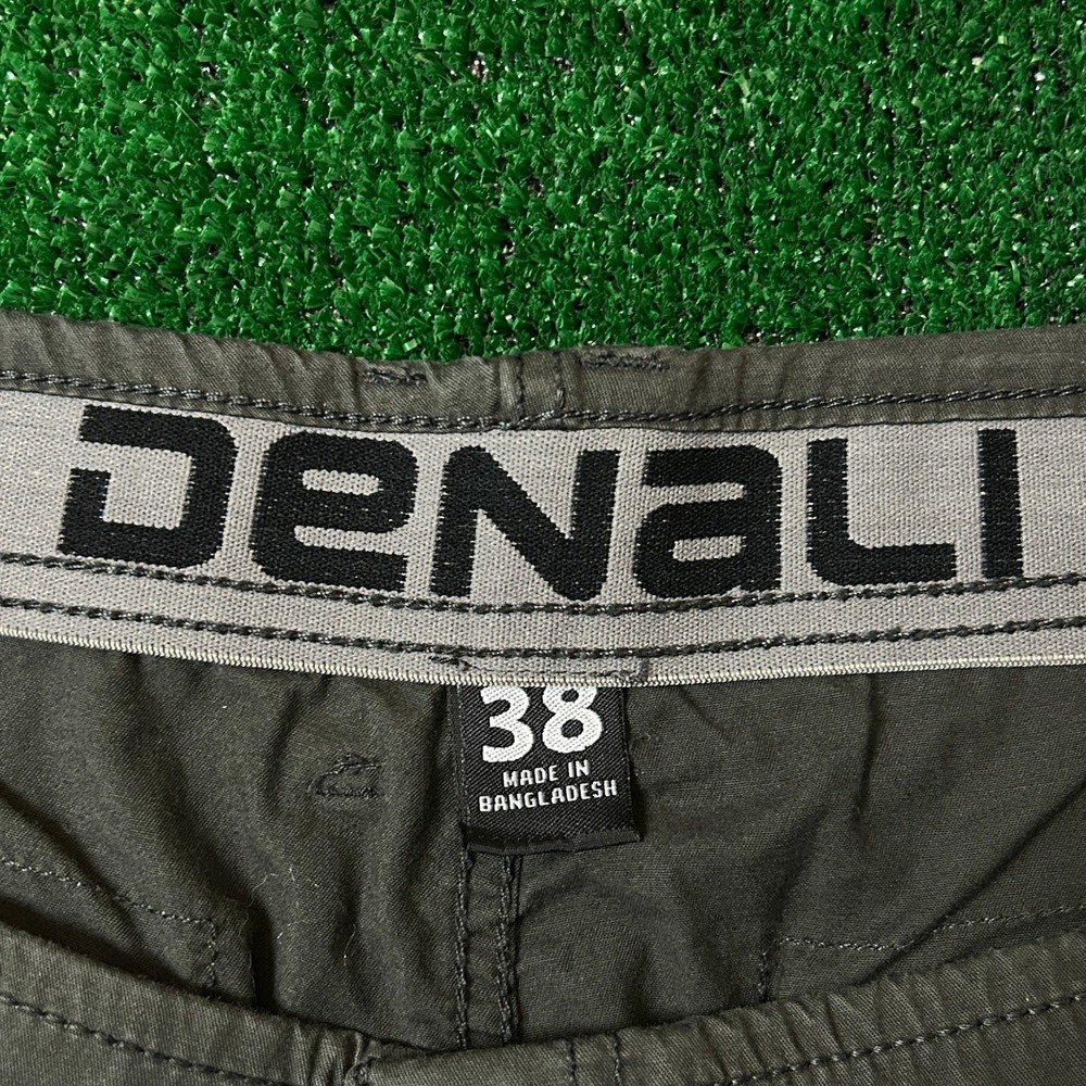 Denali Cargo Shorts Mens 38 Dark Grey Cotton Blend Stretch Utility Hiking Shorts - Picture 3 of 12